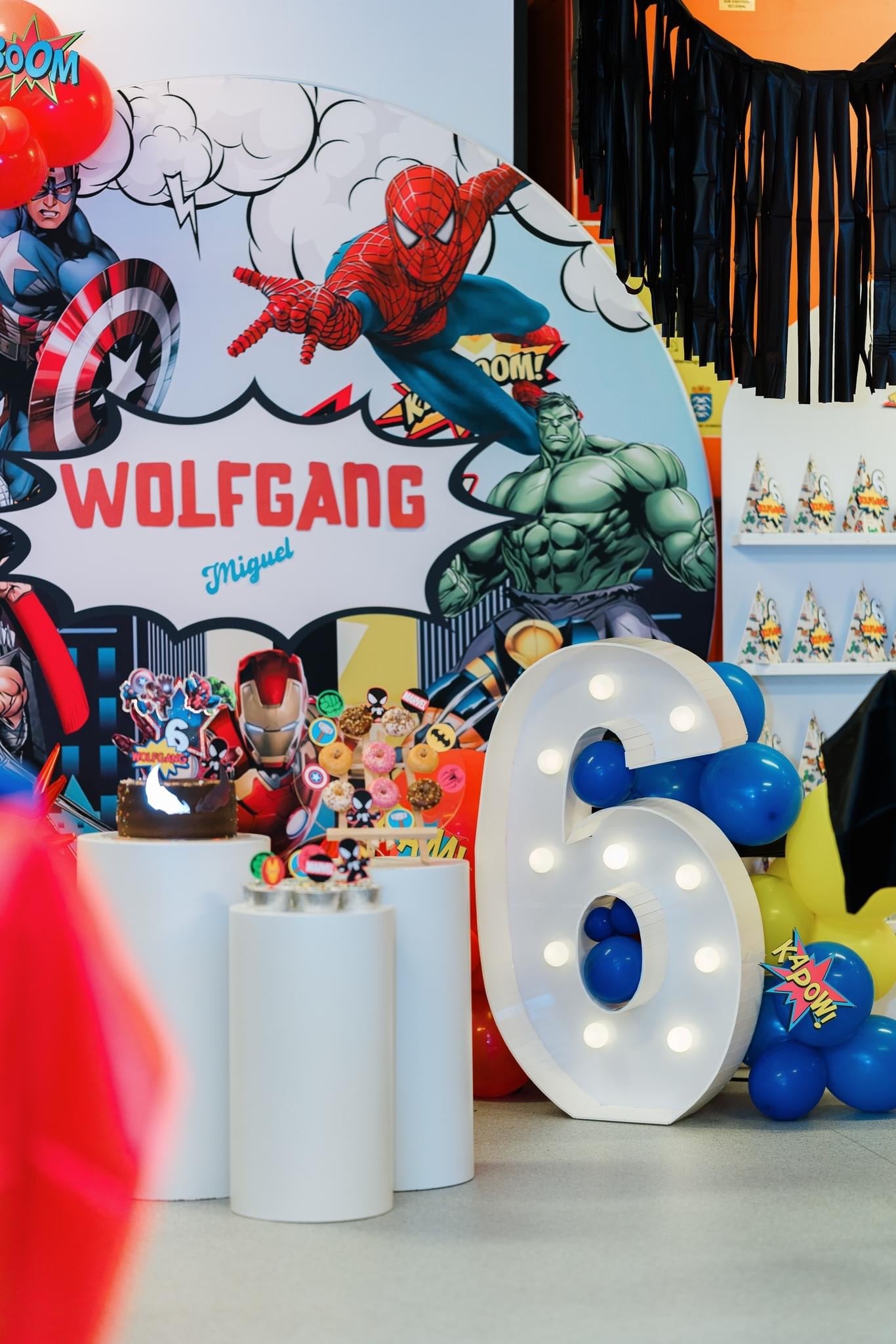 MARVEL Superhelter eske