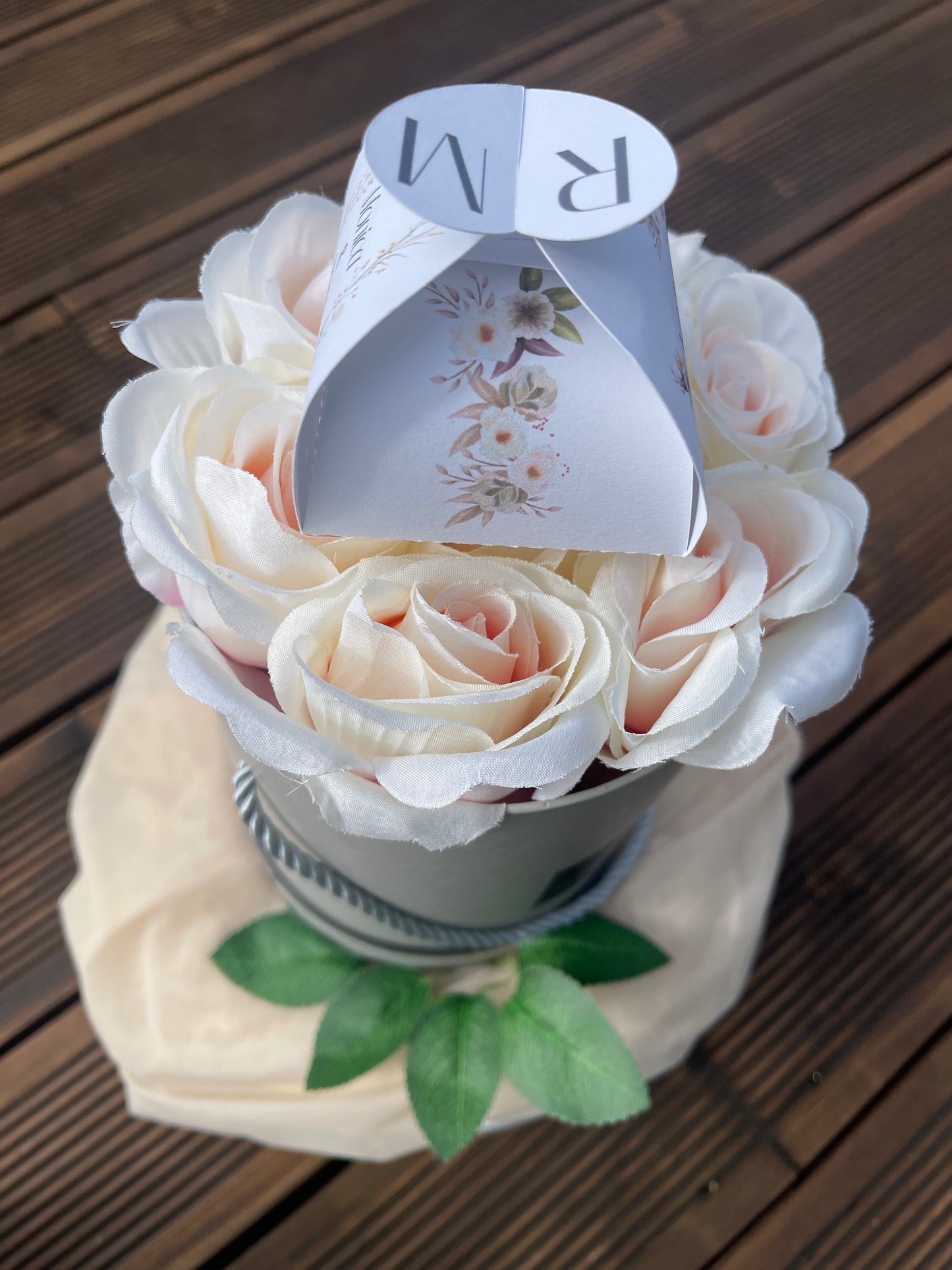 HJERTE med blomst - Eske