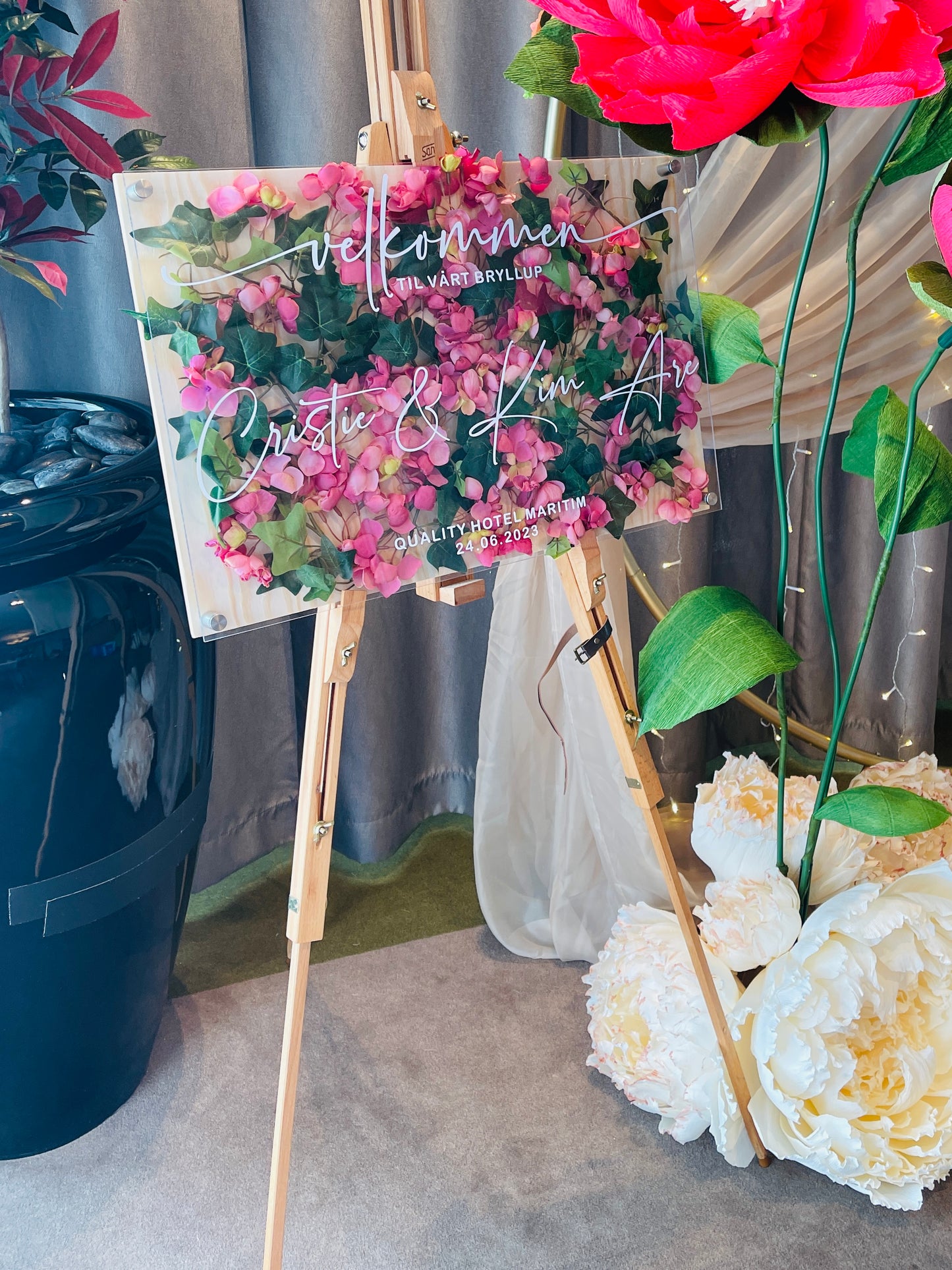 Velkomstskilt med BLOMSTER